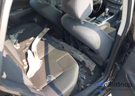 2017 Nissan Sentra S z USA, uszkodzony, nr VIN 3N1AB7AP9HY227307